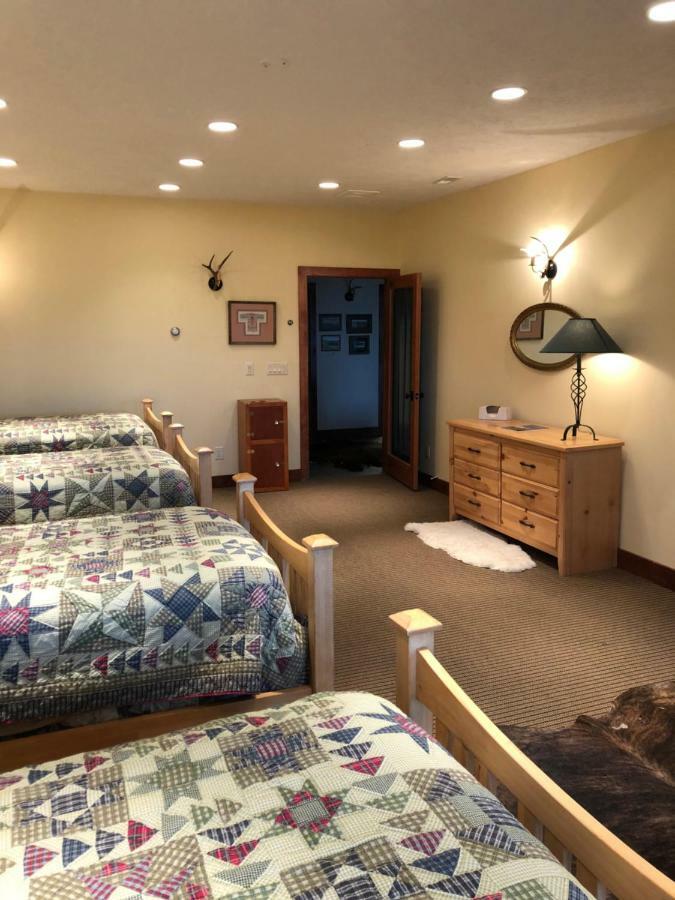 Comstock Premier Lodge Llc Sargent Экстерьер фото