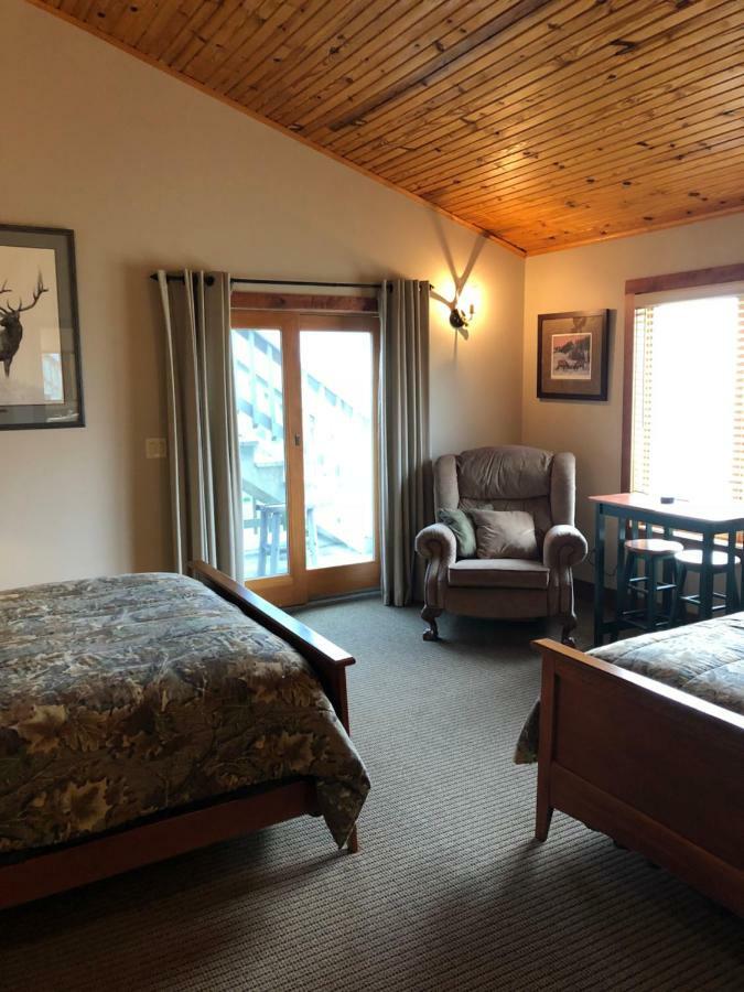 Comstock Premier Lodge Llc Sargent Экстерьер фото